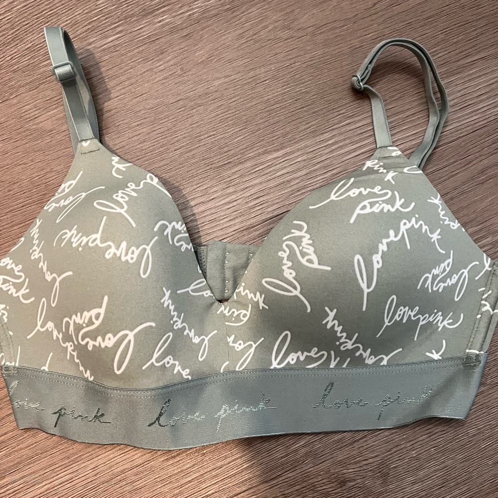 PINK Victoria's Secret Women's Script Print Bra
